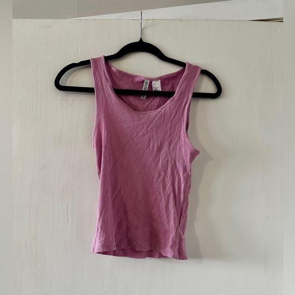 3/$10 H&M Divided Ribbed Tank Top - Picture 7 of 12